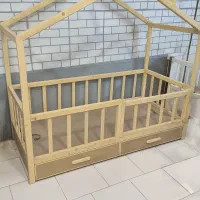 تخت کلبه ای نوجوان