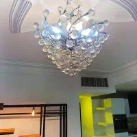 دو عدد لوستر سلطنتی سالن پذیرایی و آشپزخانه