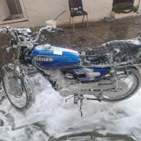 موتور سیکلت پیشرو ۱۲۵|موتورسیکلت|شیراز, بالا کفت|دیوار