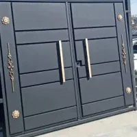 به یک کارگر ساده و یک جوشکار ماهر نیازمندیم