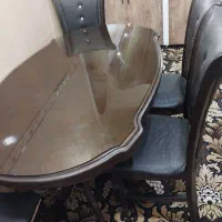 میز ناهارخوری شش نفره همراه ۴ صندلی