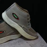 کوهستان|کیف، کفش، کمربند|قم, باغ کرباسی|دیوار