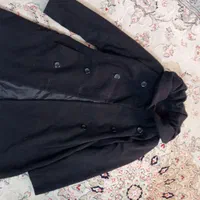 مانتو و  کاپشن|لباس|پیشوا, |دیوار