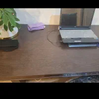 میز صندلی اداری بسیار تمیز و نو