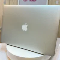 مک بوک پرو‌۱۵ اینچ ۲۰۱۵