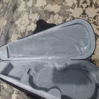 کیف ویولن سالم و در حد نو