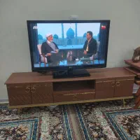 میز تلوزیون در حد نو سالم