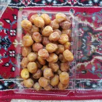 فروش خرما برهی و شکلاتی به میزان محدود