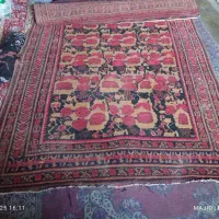 قالی دستباف قدیمی