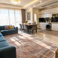۸۵ متر فول امکانات غرق نور/عروسک