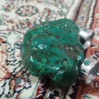 سنگ ارزشمند و زیبا زمرد است جهت جواهرات