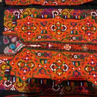 چکن پنج گل|لباس|خاش, |دیوار