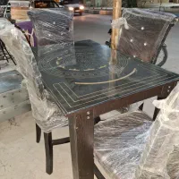میز ناهار خوری در حد نو