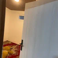 سوئیت نوساز و تمیز حیاط دار نزدیک دریا|اجارهٔ کوتاه‌مدت آپارتمان و سوئیت|تنکابن, |دیوار