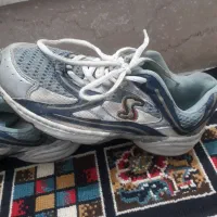 کفش خارجی بچه گانه|کیف، کفش، کمربند|گهواره, |دیوار