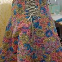 باکس|لباس|نشتارود, |دیوار