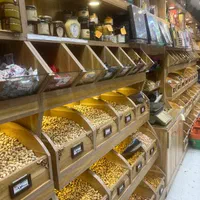 فروشنده آجیل و خشکبار در تهران