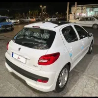 پژو ۲۰۷ پانا ارتقا یافته صفر سفید با رینگ مدل ۱۴۰۴|خودرو سواری و وانت|یزد, |دیوار