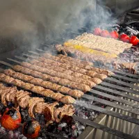 به چند نفر سالن کار رستوران در مرکز شهر نیازمندیم