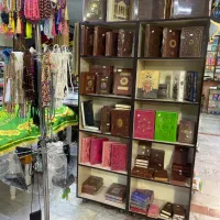 فروشنده فروشگاه فرهنگی