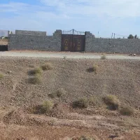 زمین چهار دیواری