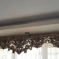 کتیبه پرده یا قاب پرده