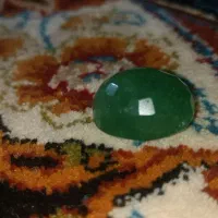 نگین انگشتر زمرد|جواهرات|کبودرآهنگ, |دیوار