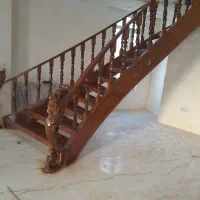 پله گرد چوبی نرده چوبی|خدمات پیشه و مهارت|چهارباغ, |دیوار