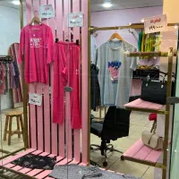 دکور پوشاک زنانه|فروشگاه و مغازه|چالوس, |دیوار