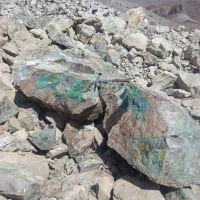 استخدام‌  اپراتور سنگ شکن