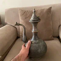 آفتابه عتیقه صفوی|کلکسیون اشیاء عتیقه|تبریز, |دیوار