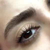 آموزش و خدمات اکستنشن لیفت و لمینت مژه وابرو|خدمات آرایشگری و زیبایی|رشت, منظریه|دیوار