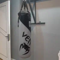 کیسه بوکس با پایه دیواری