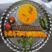 نیازمند  آشپز و کمک آشپز و سالنکار رستوران