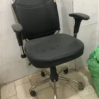 صندلی چرخ دار و جک دار اداری