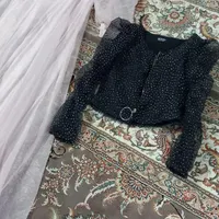 سایز یک لباس مجلسی یکی بلند هست