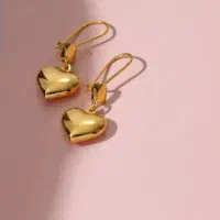 گوشواره گم شده
