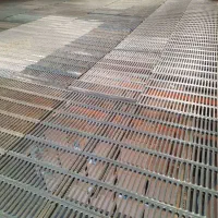 نیم طبقه قفسه بالکن طول صد