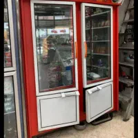 فروش یک عددیخچال .سایبان مغازه .ویترین مغازه