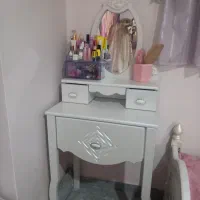 تخت نو جوانی، درحد خیلی خیلی نو