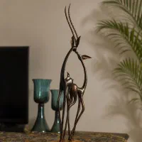 لک لک  و آهوی چوبی کار استاد