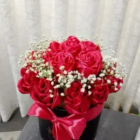 گل روبانی دسته گل باکس گل