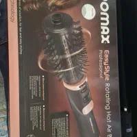 سشوار در حد نو فقط ۱ دفعه روشن شده