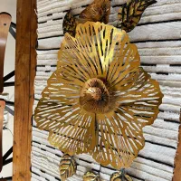 دیوار کوب (اکسسوری دیواری)فلزی