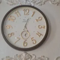 ساعت دیواری