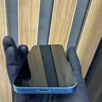 اپل iPhone 13 با حافظهٔ ۱۲۸ گیگابایت