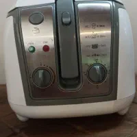 سرخ کن نونو|کافی‌شاپ و رستوران|رشت, منظریه|دیوار