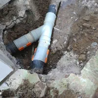 لوله کشی آب فاضلاب نشتی گیری کل ساختمان بانقطه زن