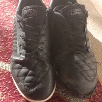 کفش سالنی فوتسال