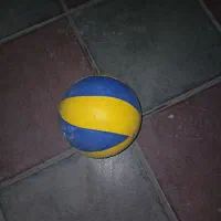 توپ والیبال درحد نو